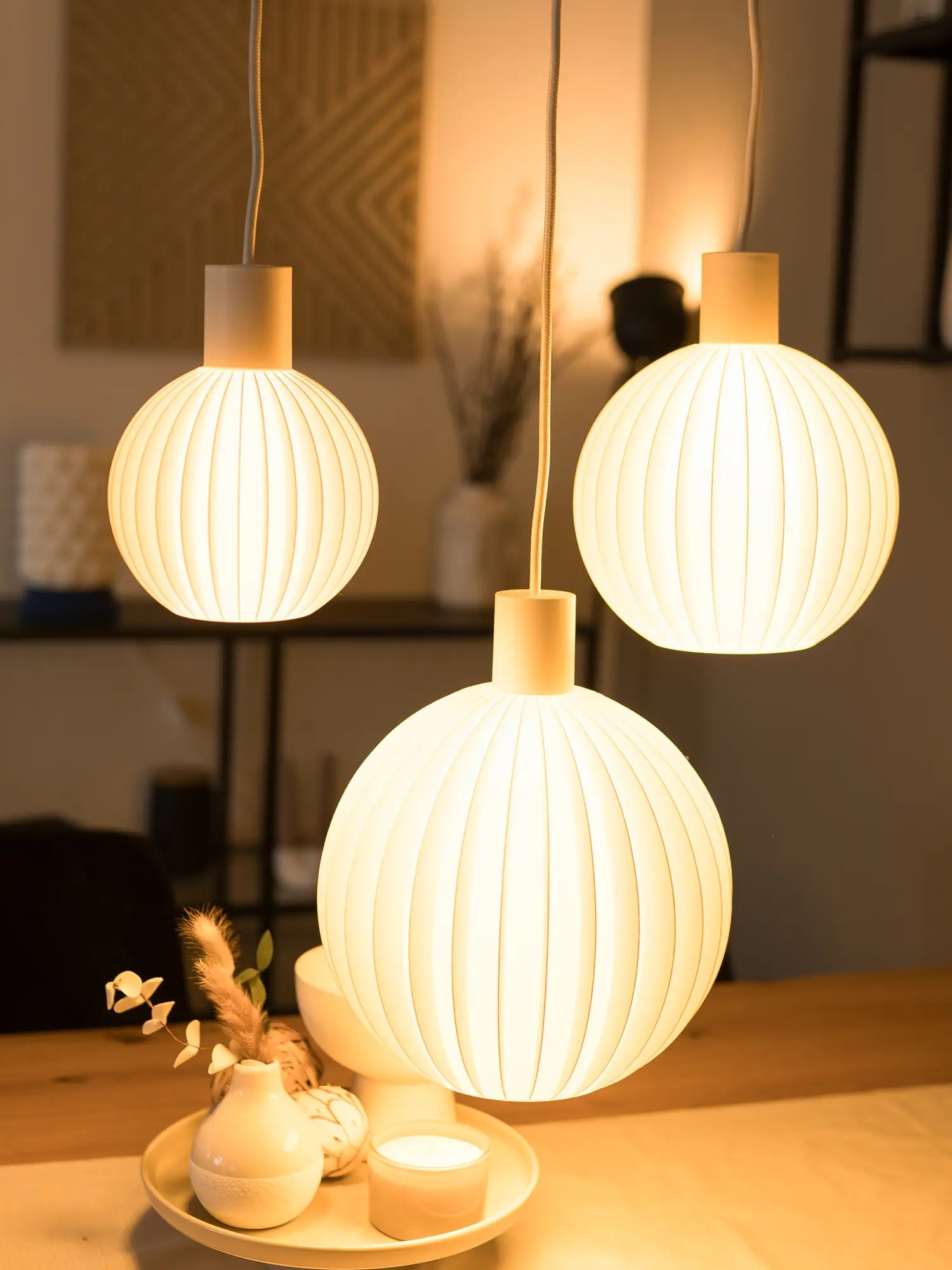 Ball Straight – Leuchtenschirm by Martin Žampach