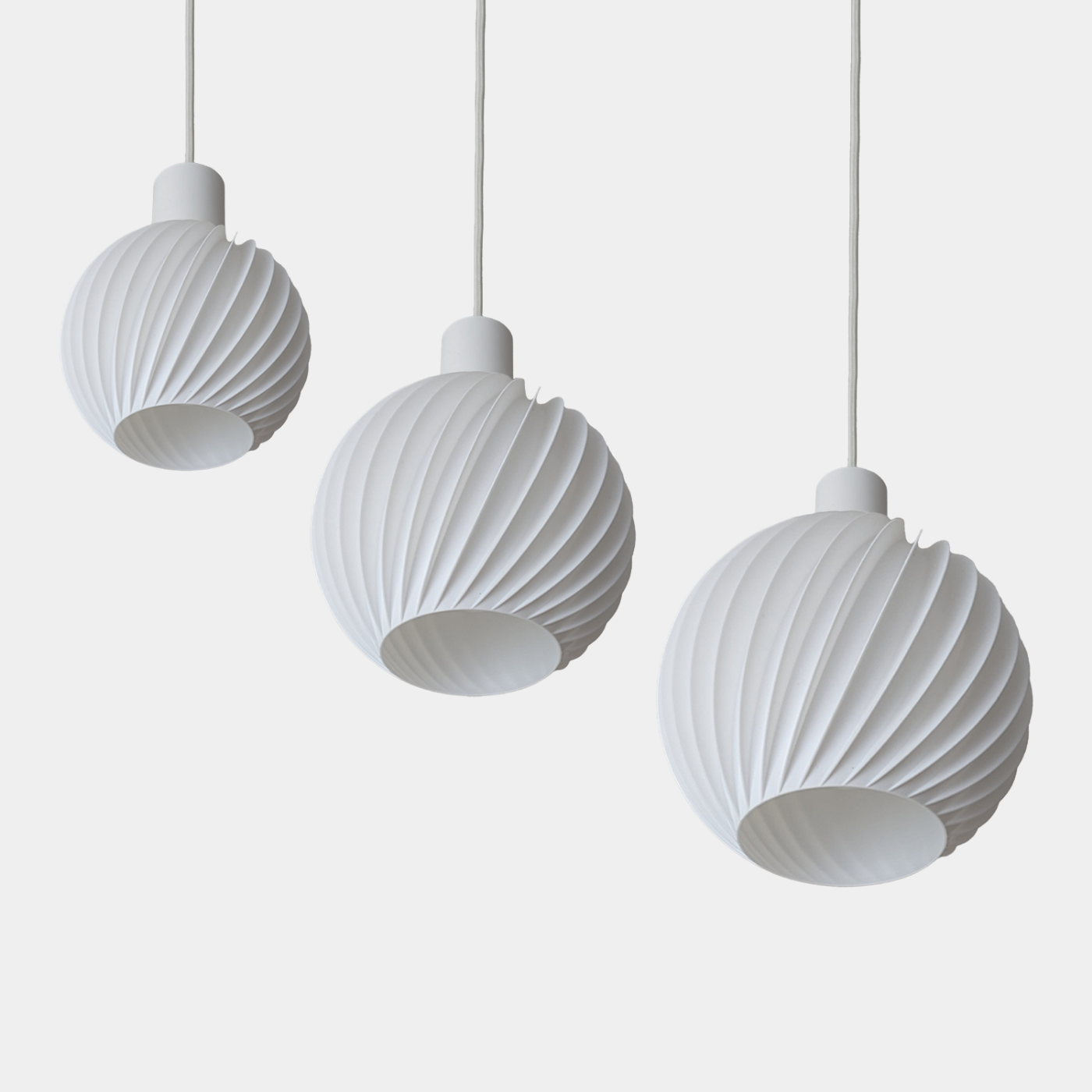 Ball Twist – Leuchtenschirm by Martin Žampach