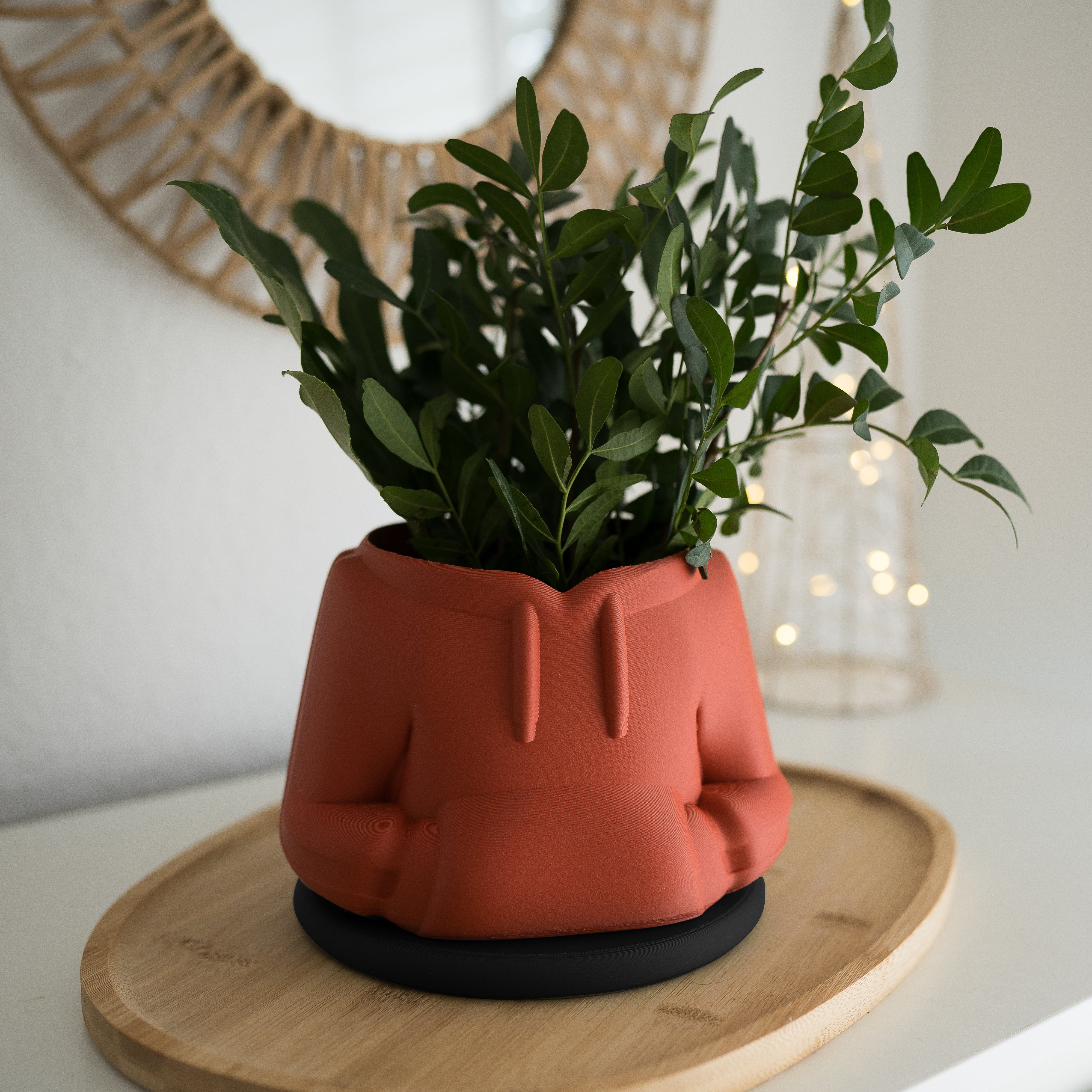 Flora Fashion – Blumentopf im Hoodie-Stil mit Unterteller