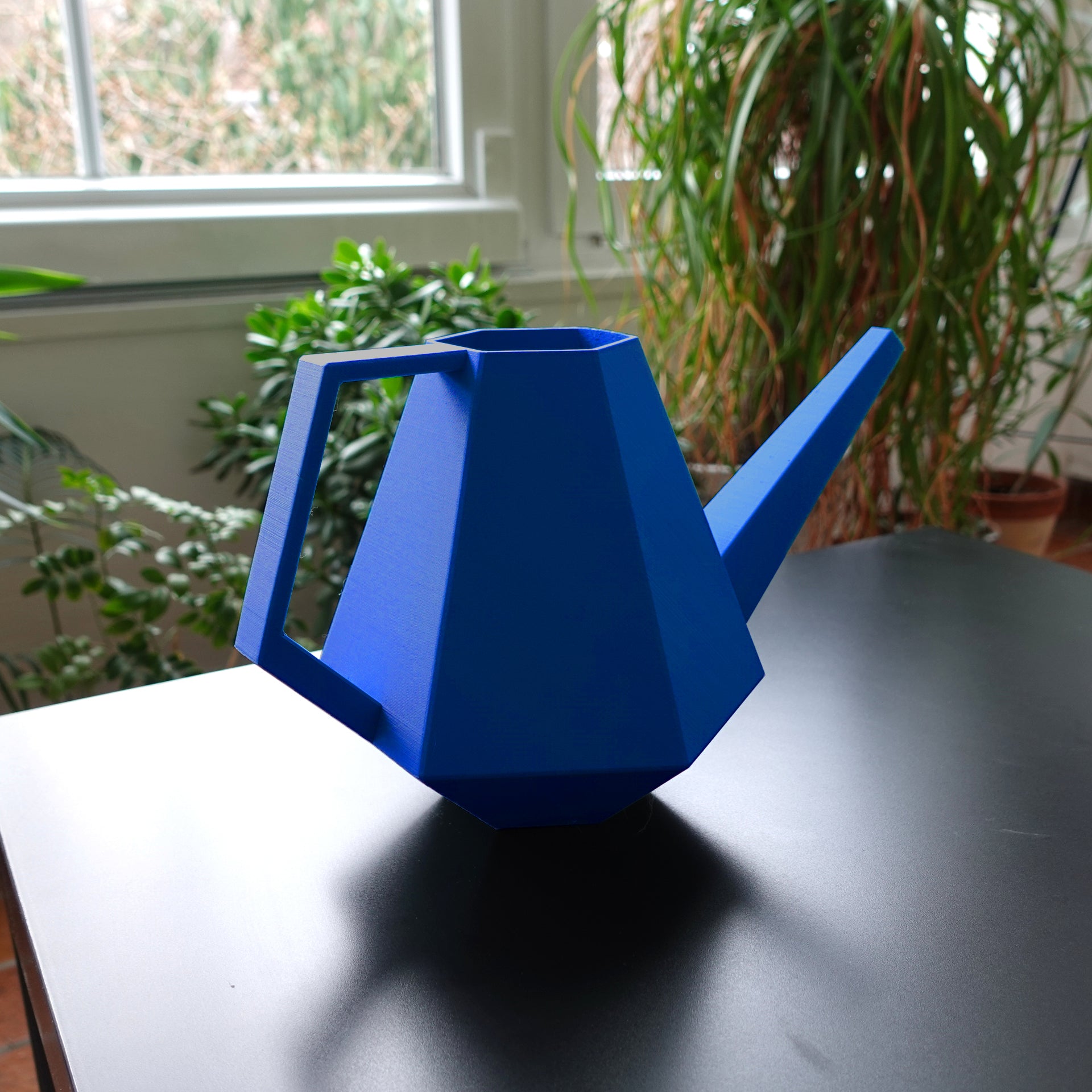 Gießkanne Watering Can by Gazzaladra Design - blau - Realbild