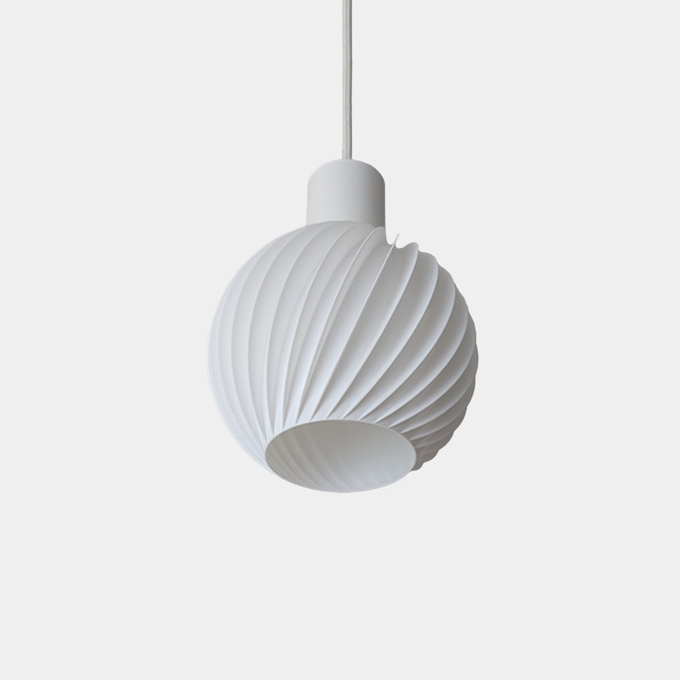 Ball Twist – Leuchtenschirm by Martin Žampach